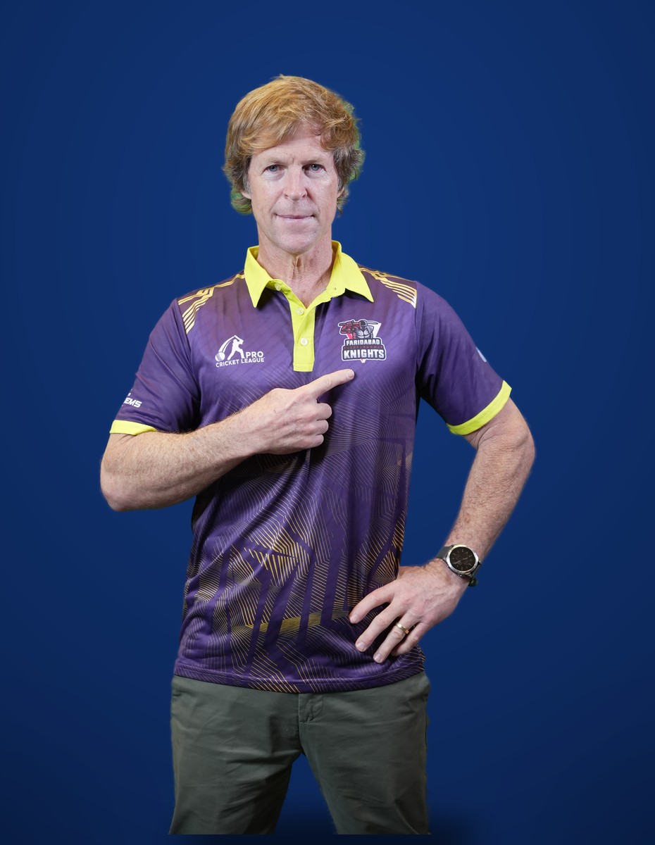 Jonty Rhodes reveals the Faridabad Knights jersey