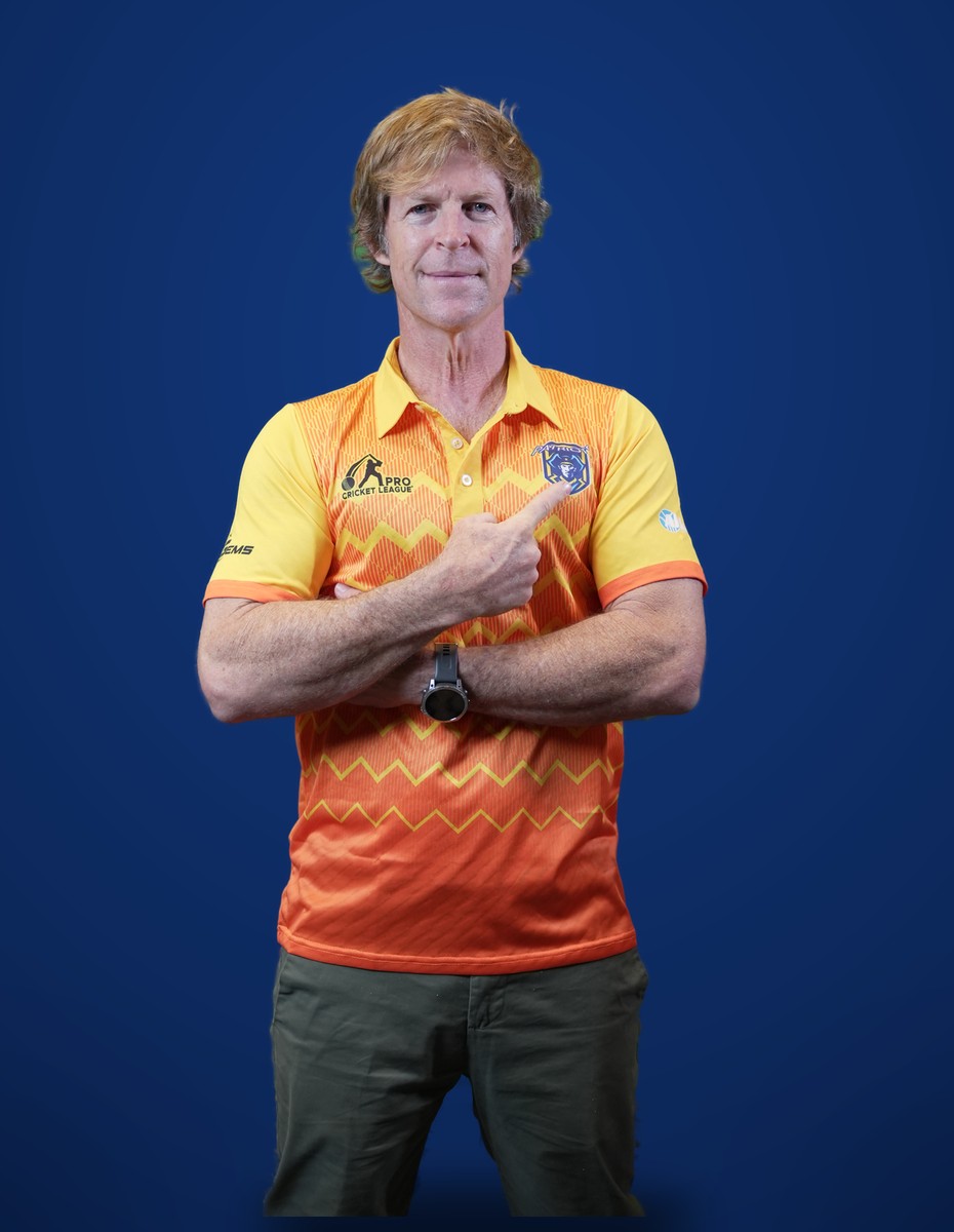 Jonty Rhodes reveals the Gurugram Patriots jersey