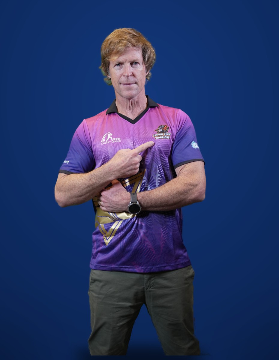 Jonty Rhodes reveals the Jaipur Warriors jersey